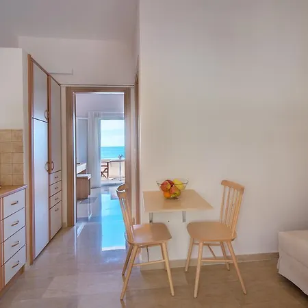 Krouzeri Apartmanhotel Niszáki
