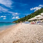 Krouzeri Aparthotel Nisaki (Corfu)