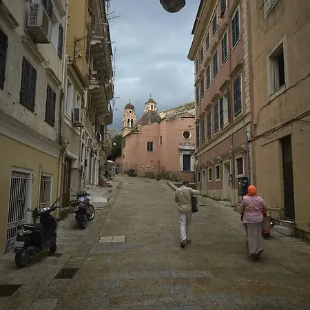 Krouzeri *