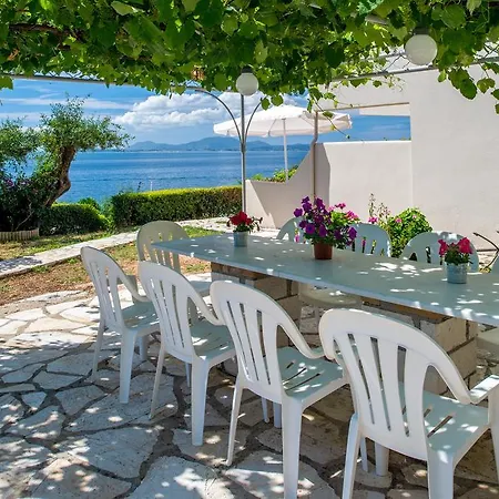 Aparthotel Krouzeri *