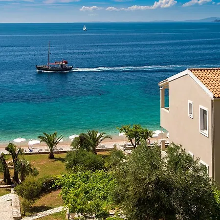Krouzeri Aparthotel *