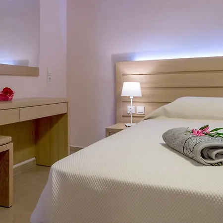 Krouzeri Aparthotel Nisaki (Corfu)