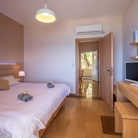 Apart-hotel Krouzeri 4*
