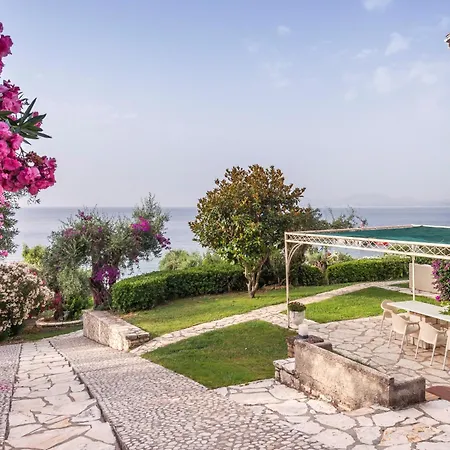 Krouzeri 4*