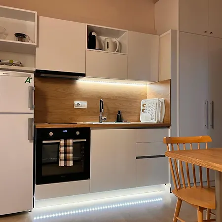 Krouzeri Aparthotel Nisaki (Corfu)