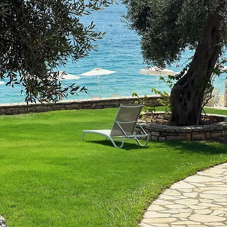 Krouzeri Aparthotel Nisaki (Corfu)