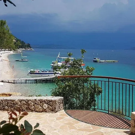 Hotel de apartamente Krouzeri *