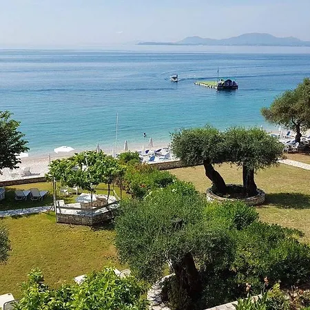 Krouzeri Aparthotel Nisaki (Corfu)